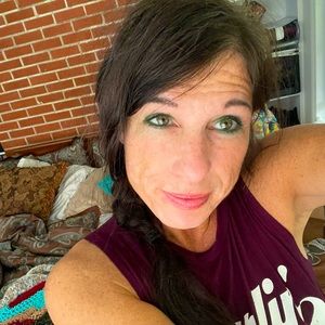 Meet your Posher, Jeannie